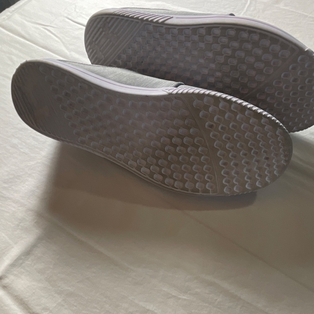 Under Armour Lightweight Golf/Casual Shoes Gray White Comfort Sneakers - Picture 6 of 8